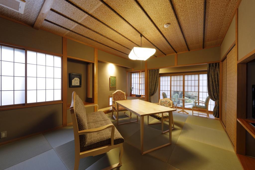 Hotel Yufuin Souan Kosumosu Esterno foto